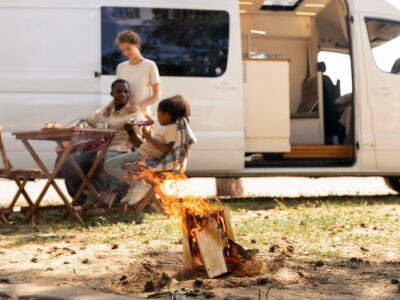 Áreas de servicio vs. camping_ ¿dónde parar con tu autocaravana