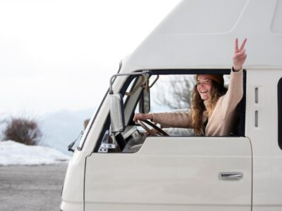 Rutas de invierno en autocaravana con nieve en España